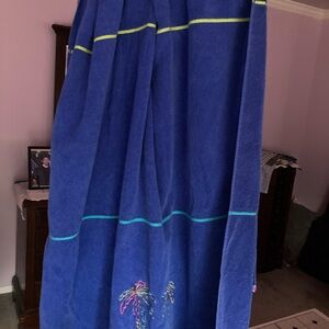 Blue Bath Towel with Embroidered Design